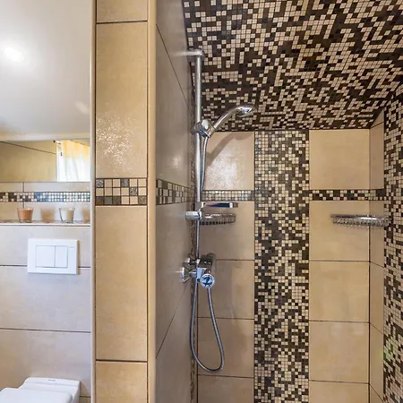 Carlo Tatil Evi Gostinjac