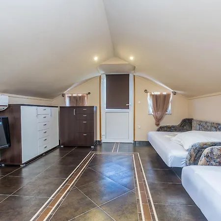 Carlo Holiday home *